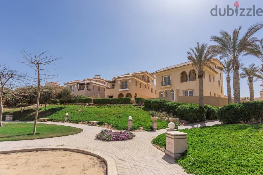 Twin villa with 8 years installments 237m in Hyde Park New Cairo  هايد بارك التجمع الخامس 18
