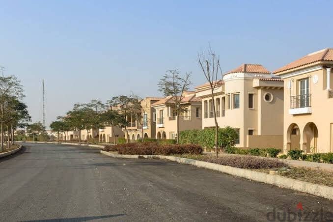 Twin villa with 8 years installments 237m in Hyde Park New Cairo  هايد بارك التجمع الخامس 27