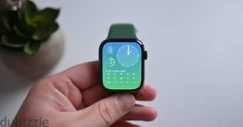 apple watch series 8 b : 100%