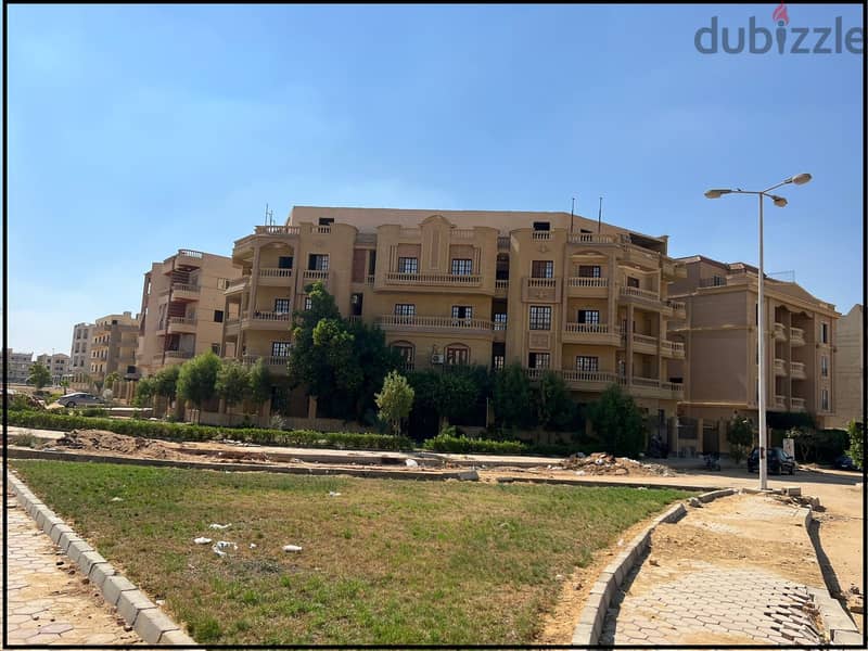 Immediate receipt of a 230 sqm front roof in El Shorouk with reconciliation and all facilities 1