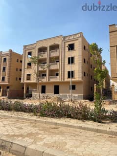 Immediate receipt of a 176 sqm apartment in front of a recurring floor at a snapshot price in Shorouk City