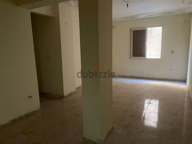 شقة ايجار فاضي في الحي الثامن الشيخ زايد بجوار زاجيت بلازا علي الرئيسي 1