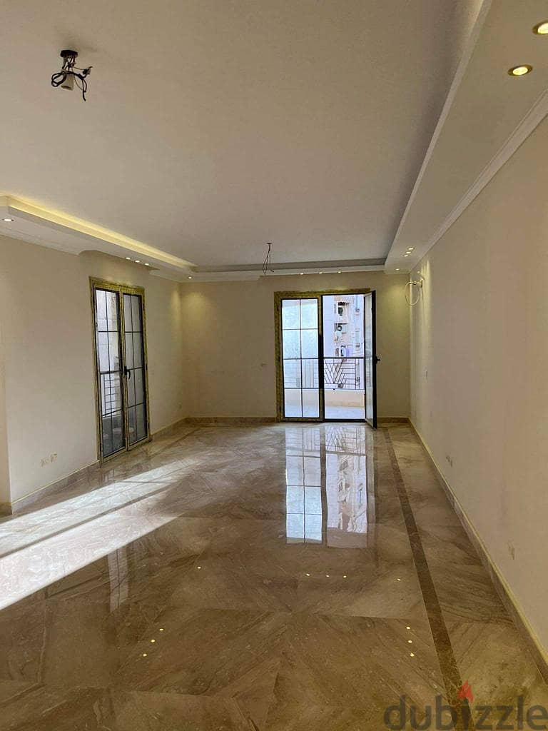 Immediately receive a fully finished hotel apartment with kitchen, managed by Concorde, Sheraton Heliopolis, in front of City Center Almaza on Al-Nasr 3
