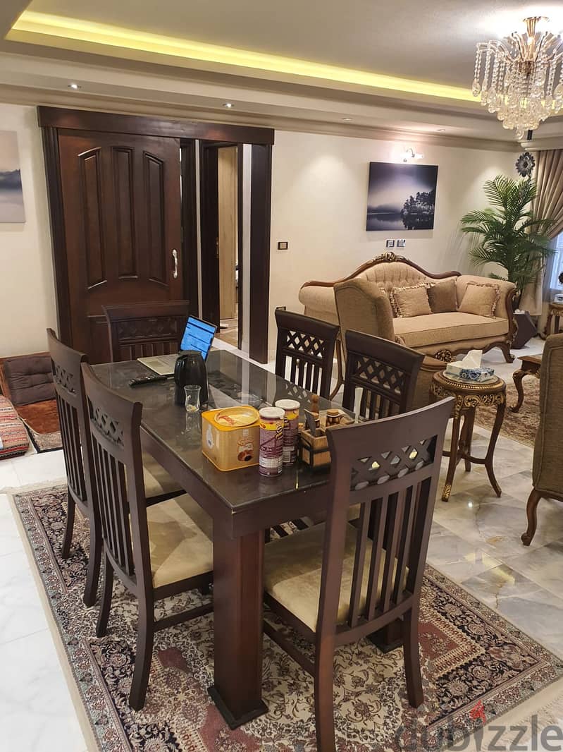 Apartment for sale with kitchen, air conditioners, furniture and appliances, Maadi, Darna Ashgar Compound, near Carrefour Maadi, Katameya Gardens Club 1