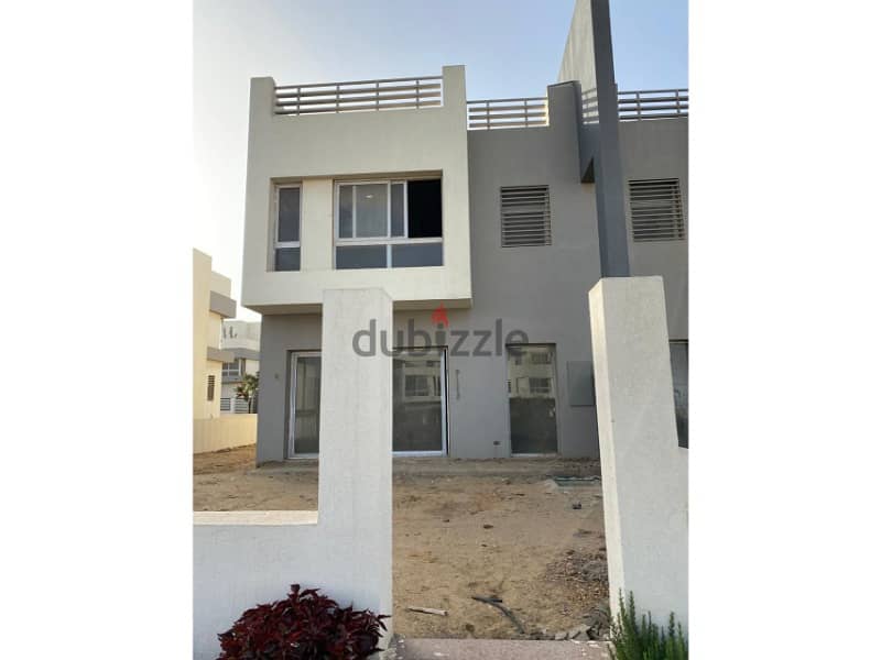 most special modern twin house with a land space of 330m for sale at the lowest price view Landscape, Ready to move in Hyde Park in Fifth Settlments 2