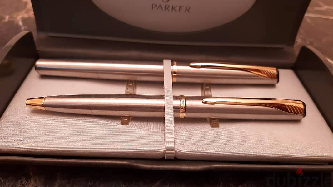 طقم أقلام ( Parker ) أصلي حبر وجاف بالعلبة الأصلية جديد لانج لم يستخدم 3