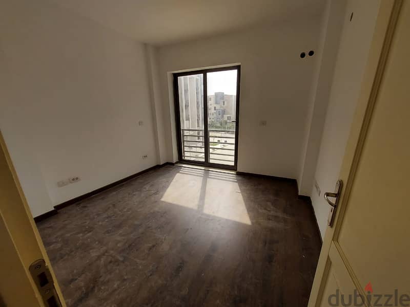 Apartment for Sale with Immediate Delivery and Installment, Wide Garden View in Madinaty 3