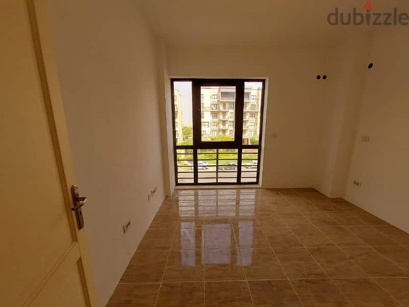 Apartment with a very special total contract price of 133 square meters, garden view. " 2