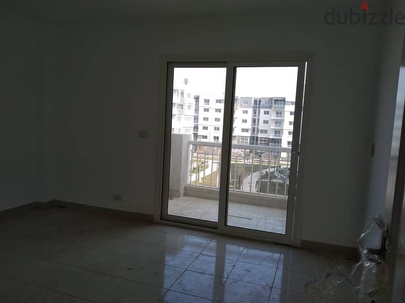Apartment for sale, 200 square meters, direct view of the canal, best location. 6