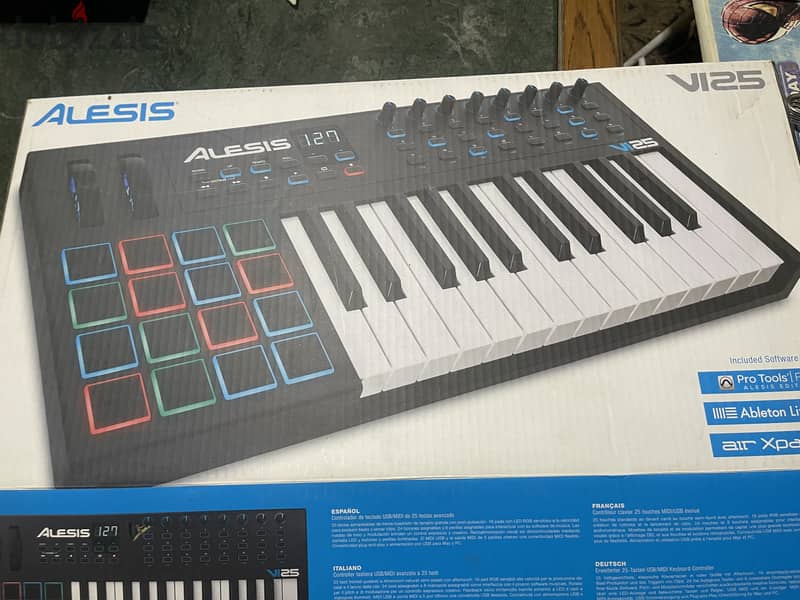 Alesis VI25 Midi Keyboard 4