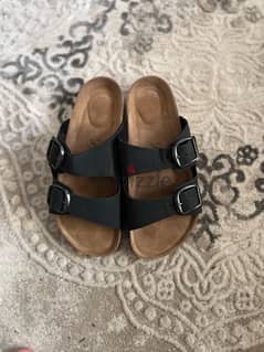 a new slipper from USA size 38-39