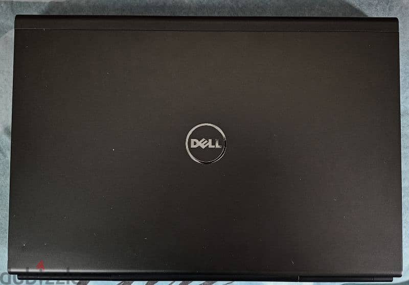 لابتوب Dell 1