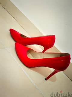 red heels 0
