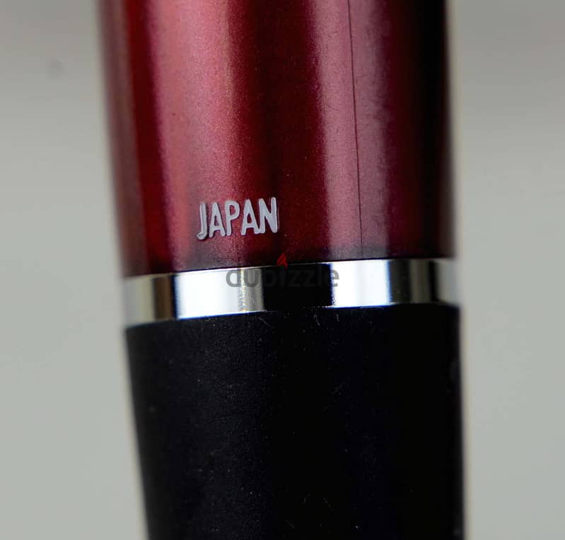 قلم سنون بي اتش دي 0.5 ملم لون احمر من بيبرميت ياباني مستعمل 4