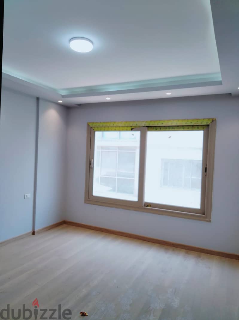 Apartment fully finished للايجار بسعر  لقطه في جاليريا Galleria 6