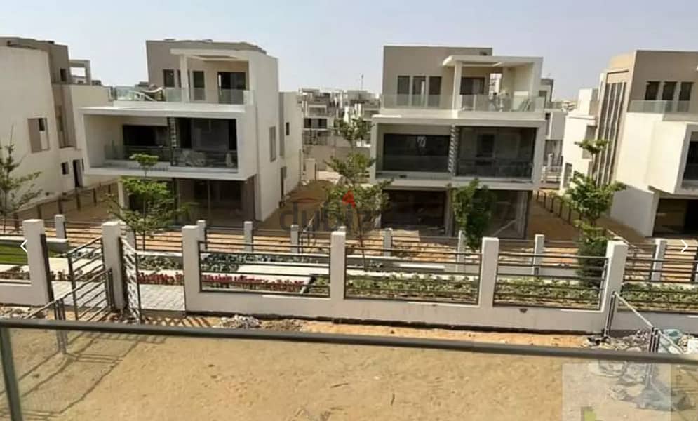 for sale town house corner ready to move bahry on landscape in marasem 3
