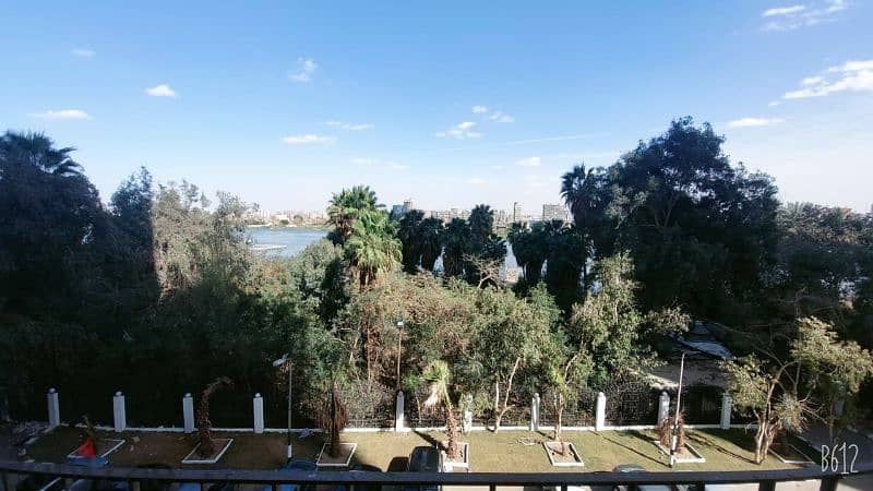 على النيل مباشرة مشاركه بهاكوبرى داخل النيل36م×3.5وبرطوم3×9مطعم كفتريا 6