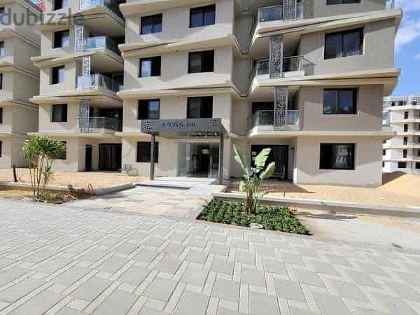 For a quick sale, an apartment in October with facilities in Badya Compound 3