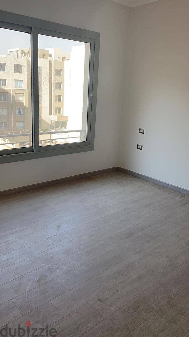 lowest price Apartment 2rooms sale Village gate Palm Hills new cairo 3