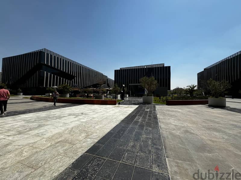 Office Space 300m For Rent in The Best Business Complex in 90th 9