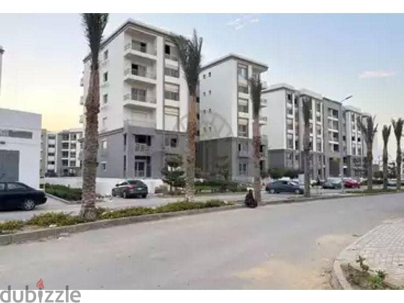 Apartment for sale in Hyde Park-Greens Dp1,238,180 4