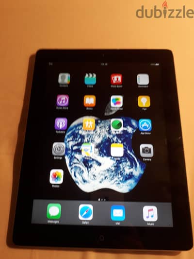 I PAD 3 فضي بحاله ممتازه بدون خدش