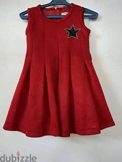 فستان اطفال احمر يلبس ل6سنين 0