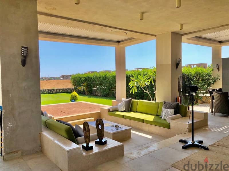 villa 550m for sale in Hacienda Heniesh ( fully finished with AC'S and kitchen ) 2
