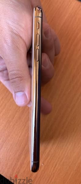 Apple iPhone XS Max 256 gb gold 3