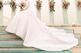 فستان زفاف جديد اول لبسه