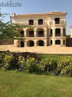 HOT DEAL  - standalone villa 1100m for sale prime location in villar compound