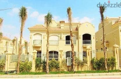 Corner townhouse for sale, immediate receipt, in Shorouk, large area with garden 1