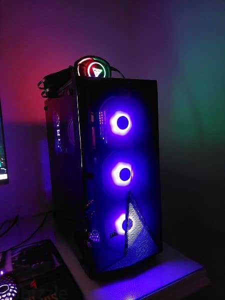 gaming pc with all accessories للبيع 6