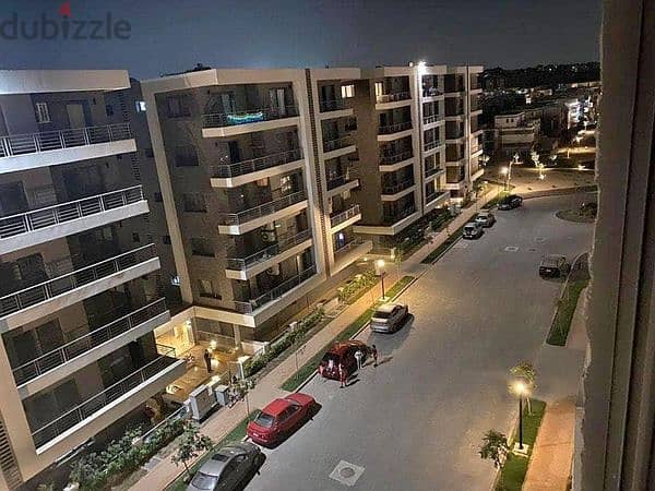 For sale, an apartment in the heart of the Fifth Settlement, minutes from the American University, next to Cairo Airport, with only 10% down payment. 4