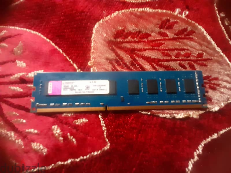 Ram Kingston 4gb ddr3 الرامه استعمال خفيف ومفهاش اي مشكله 1