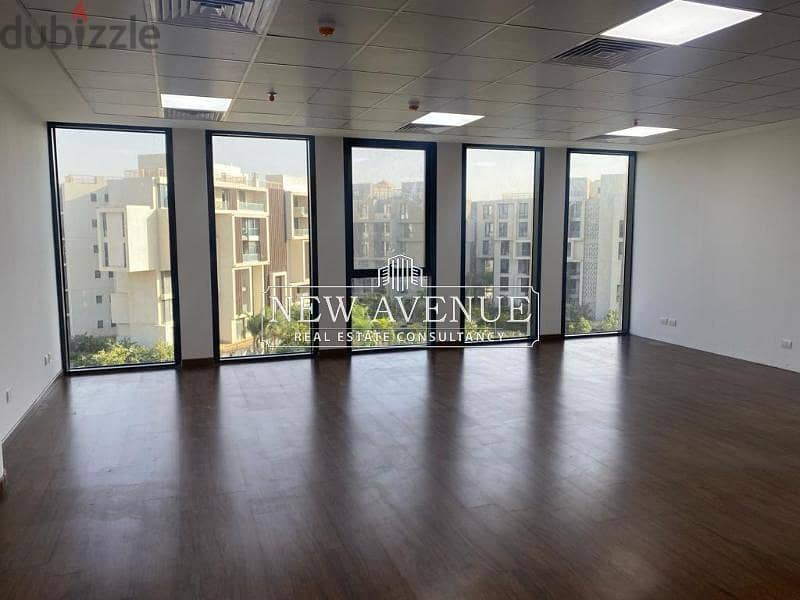 Under market price office at Sodic EDNC for rent 4