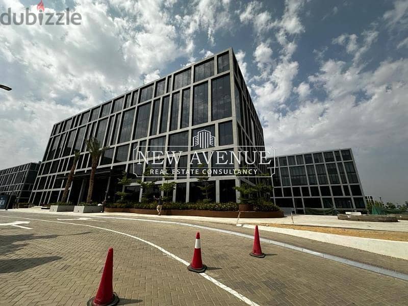 Fully finished office 190m in CFC | prime location 0