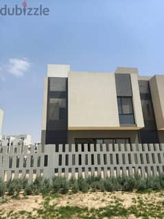d- Stand Alone Villa 340 sqm Ready to Move Fully Finished - Al burou
