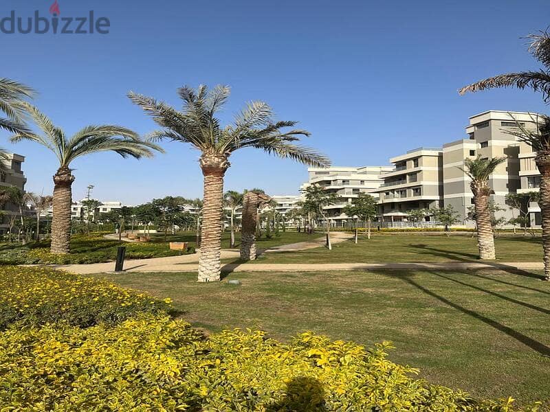 Amazing Duplex 319 m with Garden for sale with installments at Sky Condos - Villette 8
