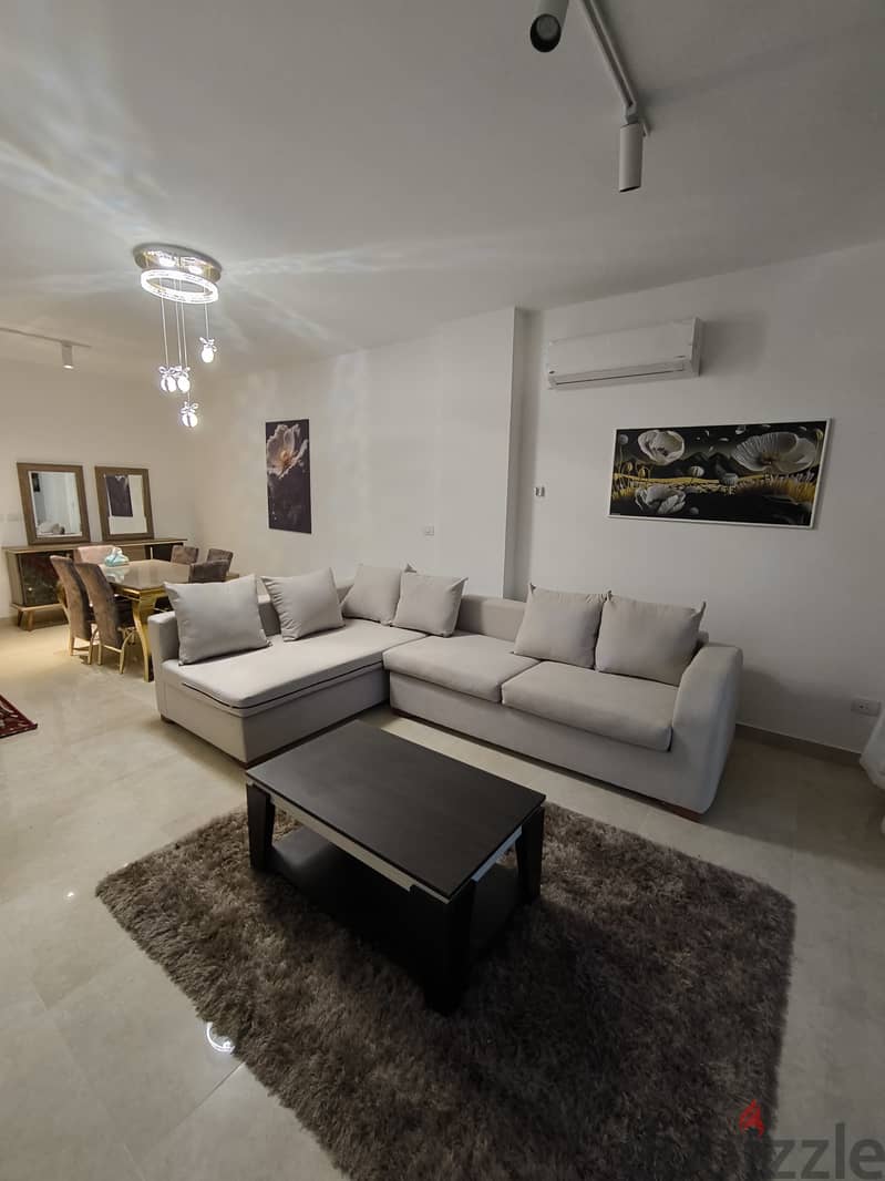 Apartment Fully furnished With Best price for rent in Fifth square 1