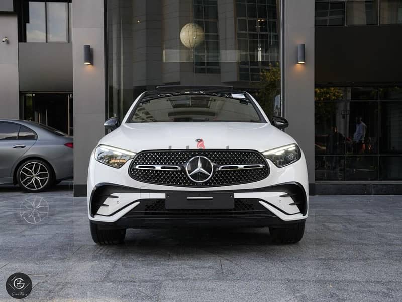 Mercedes Benz Glc200 amg zero 2024- رخصة ٣ سنين هدية 0