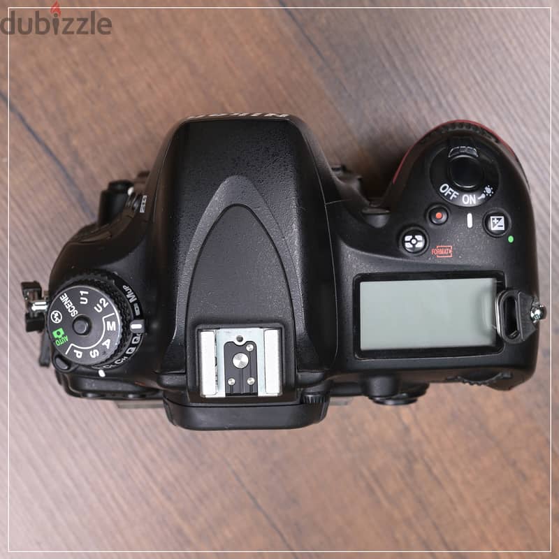 للبيع كاميرا Nikon D610 + Nikon Lense 24-70 2.8 + nikon 60mm 17