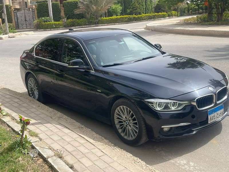 BMW 320 Luxury model 2017 3