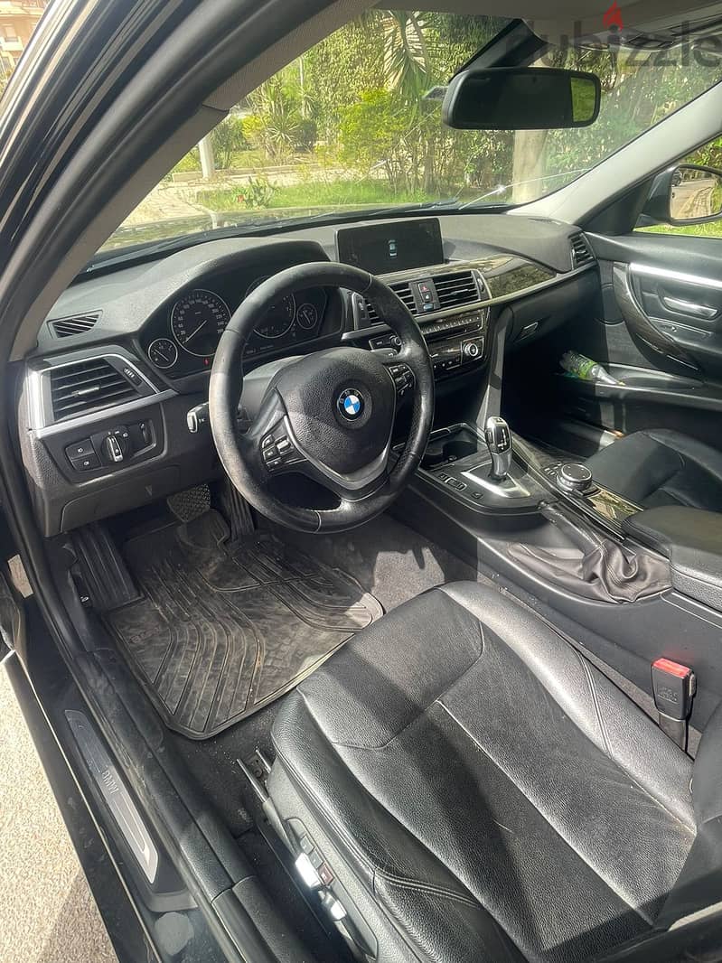 BMW 320 Luxury model 2017 5