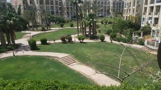 شقة للبيع في كمبوند حدائق المهندسين في مدينة الشيخ زايد