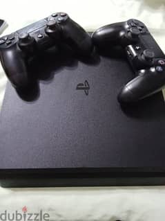 slim   with cables and two hand PS4