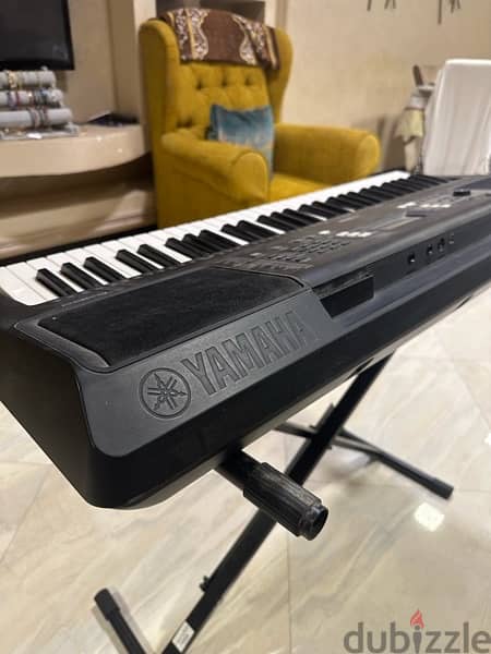 Yamaha E363 keyboard 1