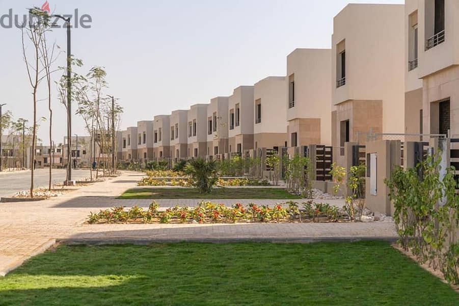 townhouse villa for sale in the "Palm Hills" compound in New Cairo 1