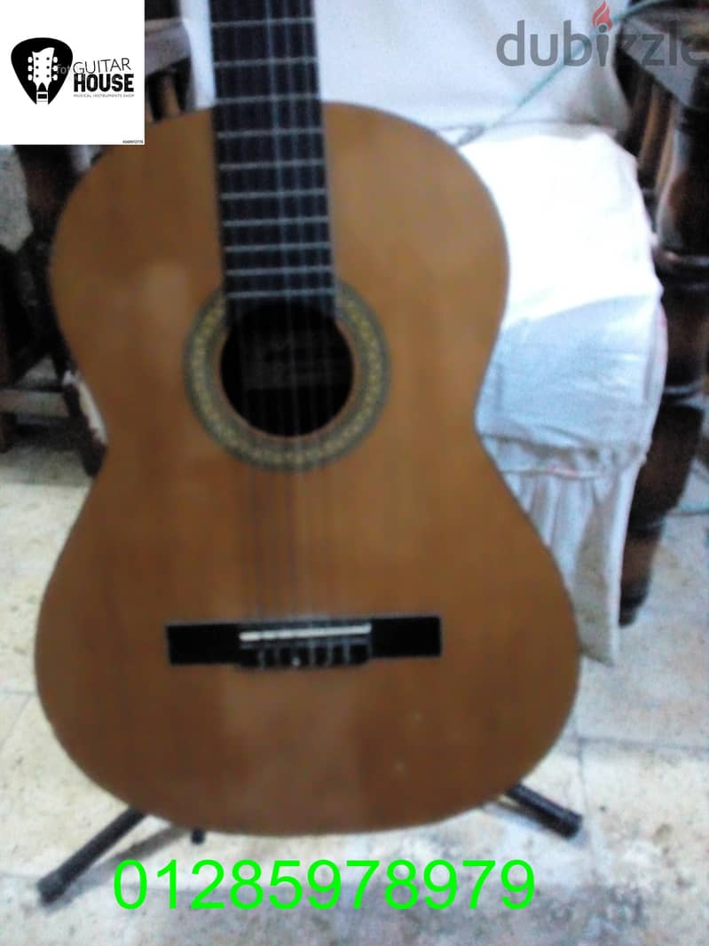 ADMIRA Juanita-e Classical Guitar made in spain جيتار  صناعة اسبانية 1