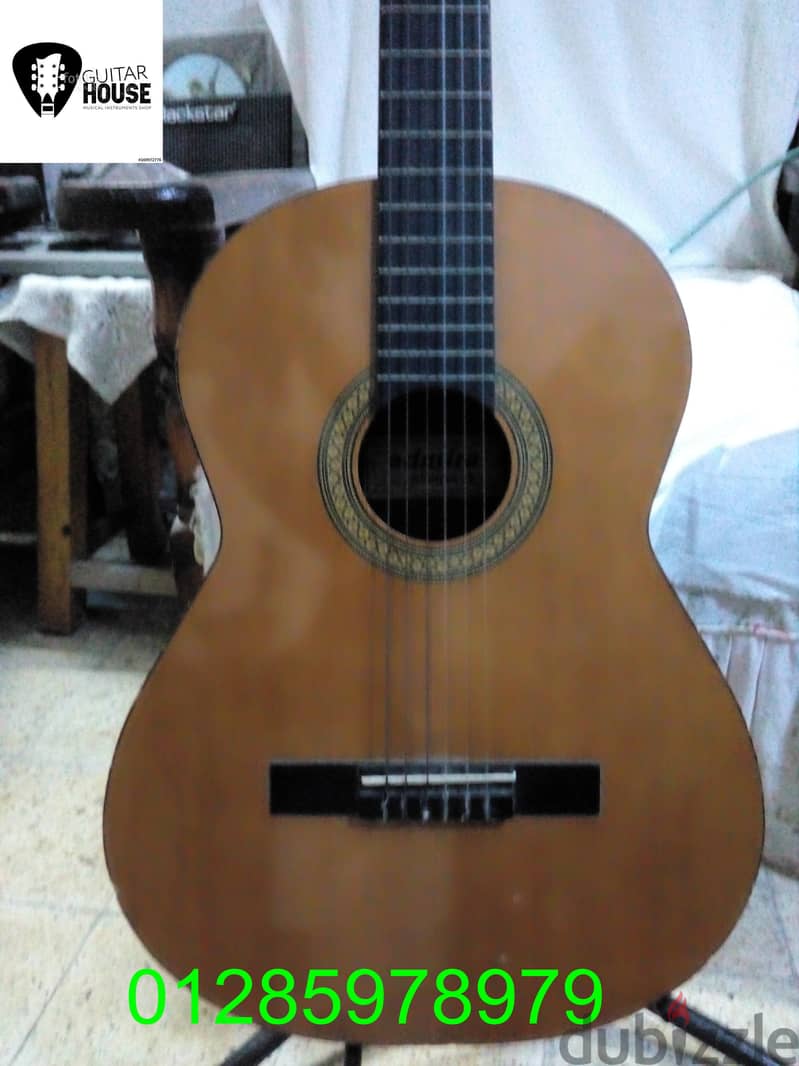 ADMIRA Juanita-e Classical Guitar made in spain جيتار  صناعة اسبانية 14